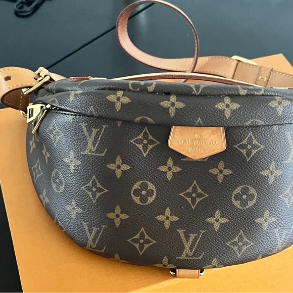 Louis Vuitton Monogram Crossbody Bag in Brown - Picture 1 of 7